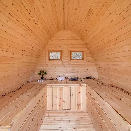 Lovely 6-person With Outdoor Sauna - 1007