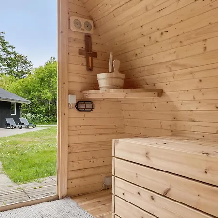 Lovely 6-person With Outdoor Sauna - 1007 Casa de Férias